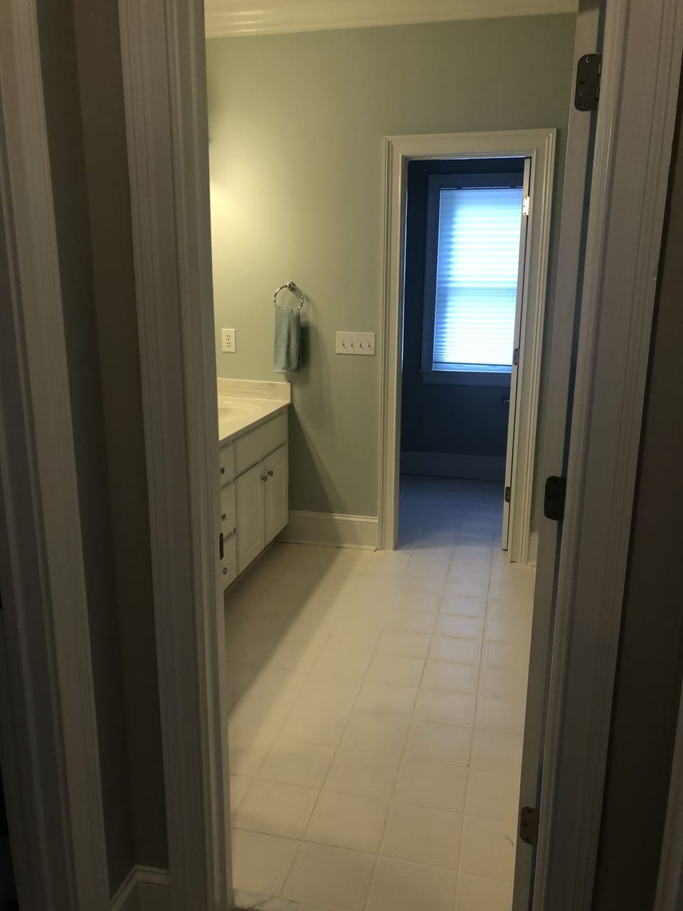 2nd floor bath for 3rd and 4th bedrooms
