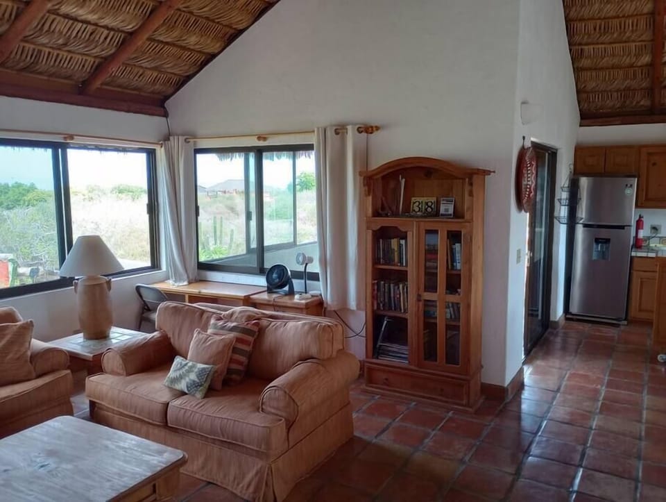 Living Room (3)