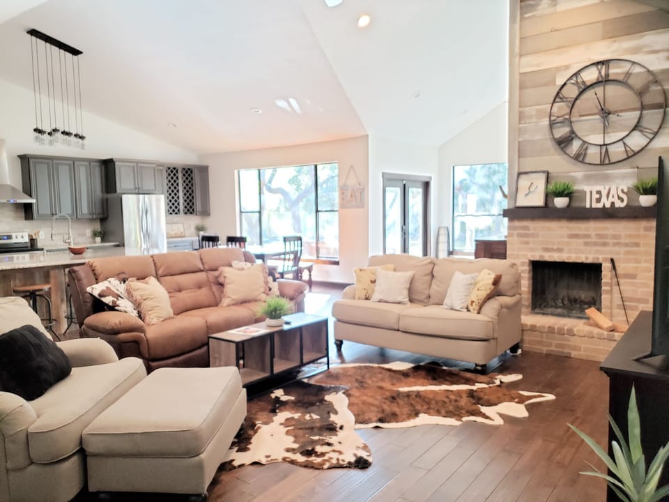 Main room.