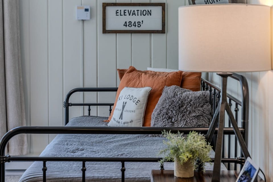 Twin Trundle Bed