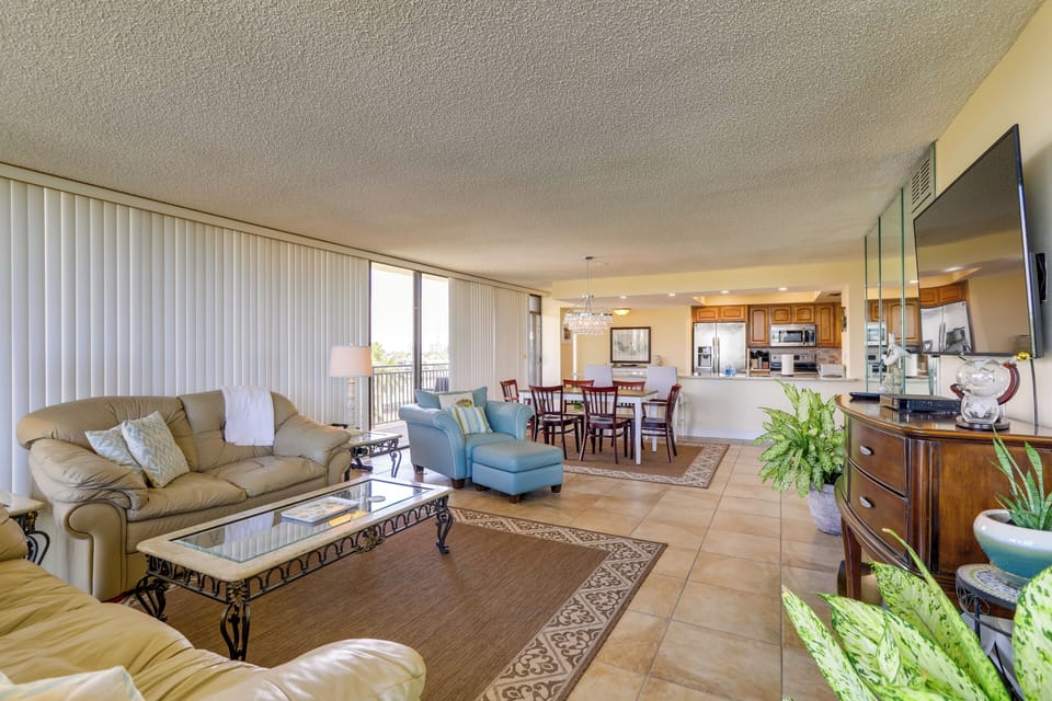 Living Room | Smart TV