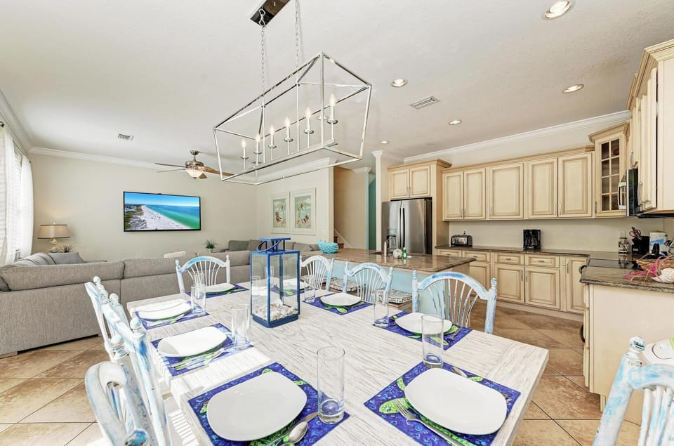 Casa Morado Dining Room Area (1)