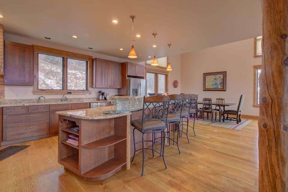 Kitchen Bar
