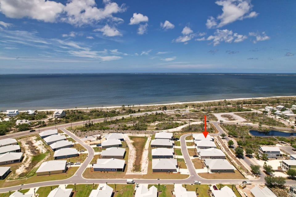 Super close access to the Beach and miles of walking trails.
