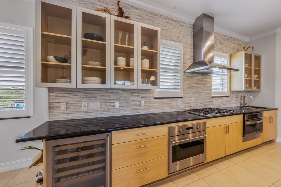 Fully equipped kitchen