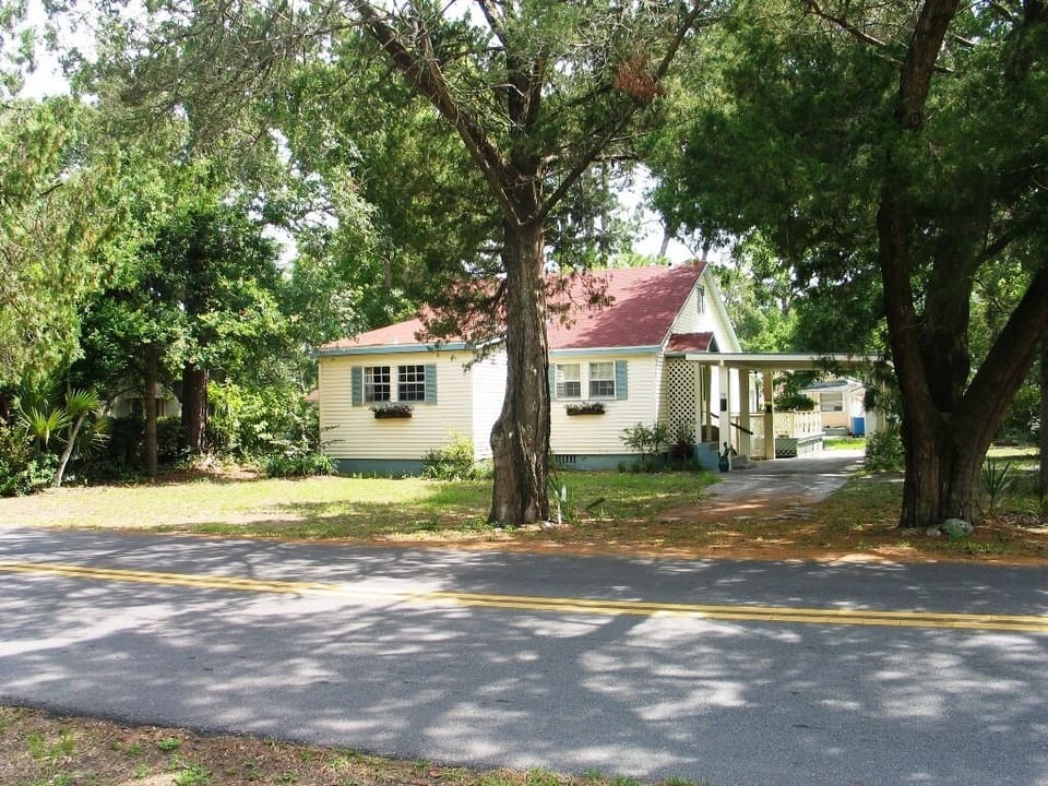 Located in the Historic District of Apalachicola Florida