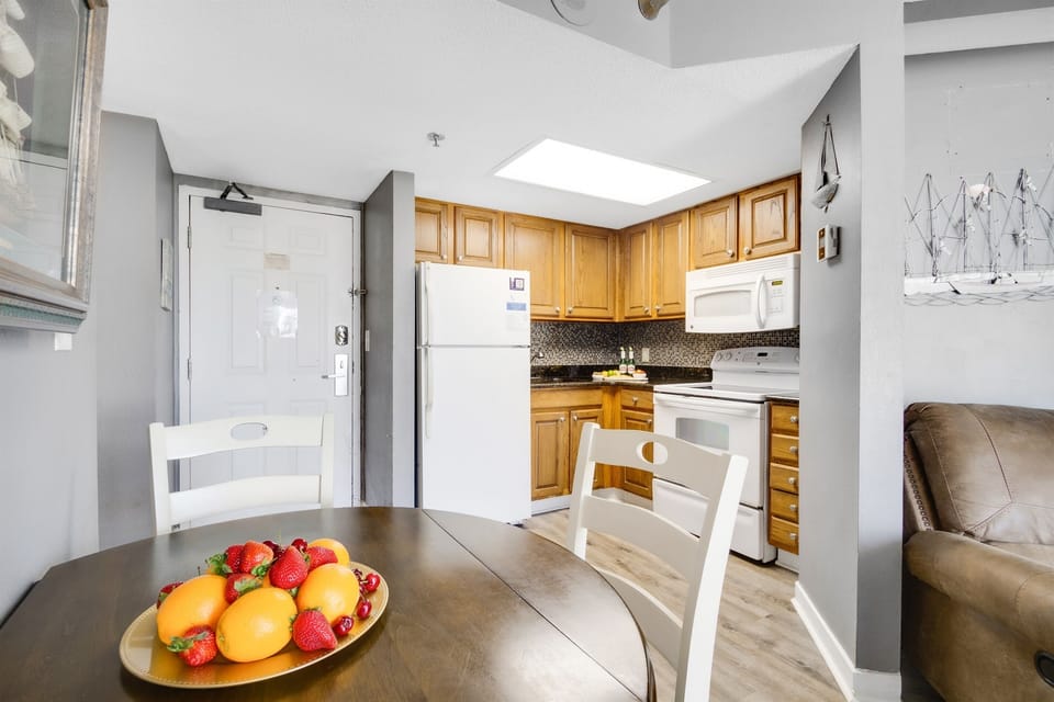 Complete functional kitchen for your home cooked meals