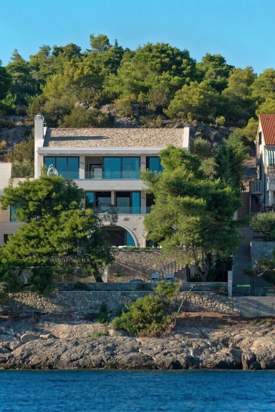 Croatian luxury villa Silvery Moon by the sea surrounded by pine forest