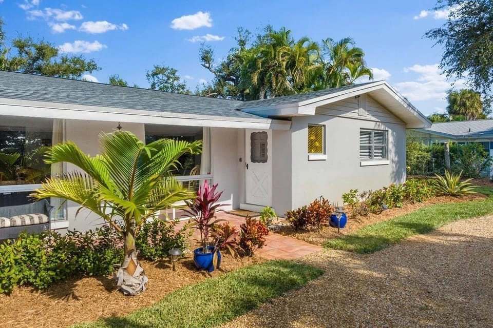 Welcome to Vero Beach. Welcome Home!