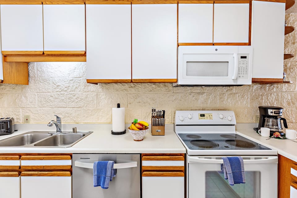 Full-size Kitchen Appliances