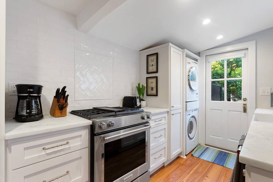 Laundry Right Next to Kitchen