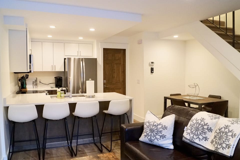 Separate dining / work area