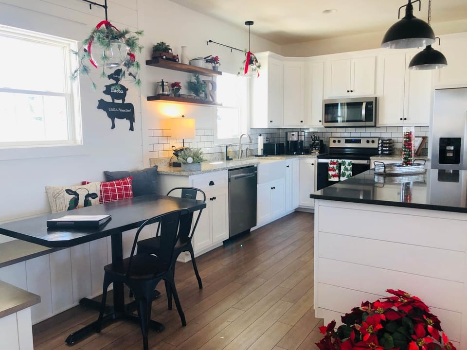 Farmhouse kitchen and breakfast nook