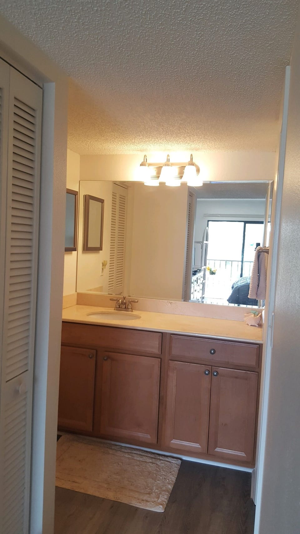 Full bathroom in MB