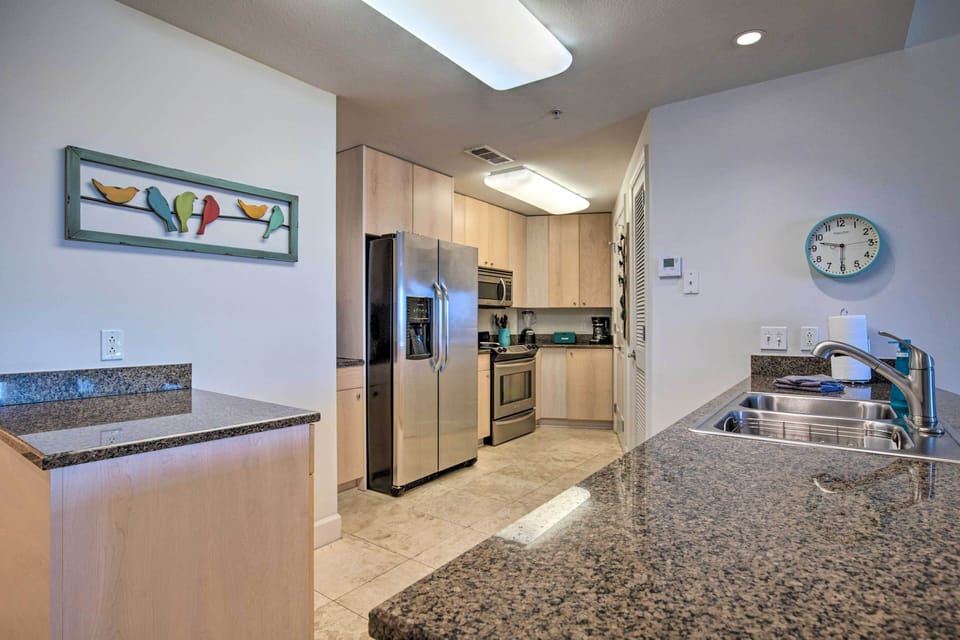 Kitchen | Dishware/Flatware