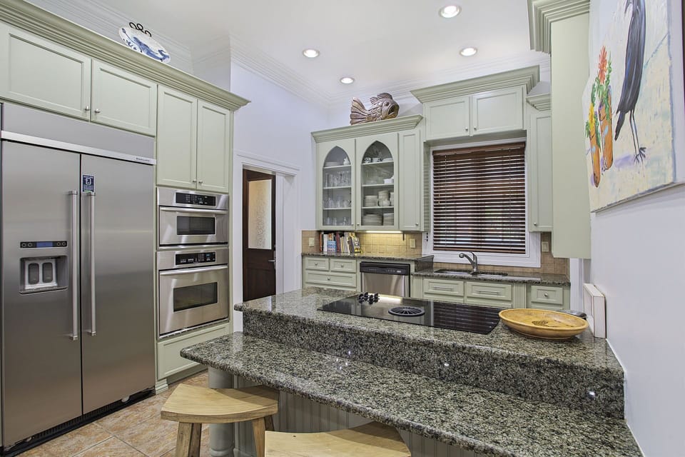 21-Shore-Beach-Working-Kitchen