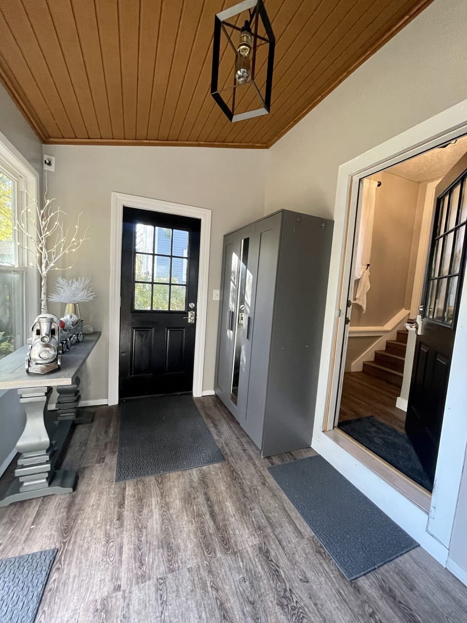 Seasons room - door on left leads to backyard,door on right leads to driveway