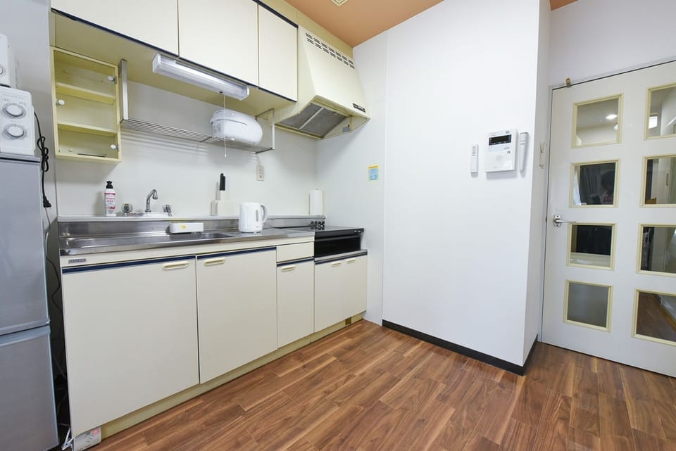 Enjoy cooking in the easy-to-use kitchen Enjoy cooking in the easy-to-use kitchen