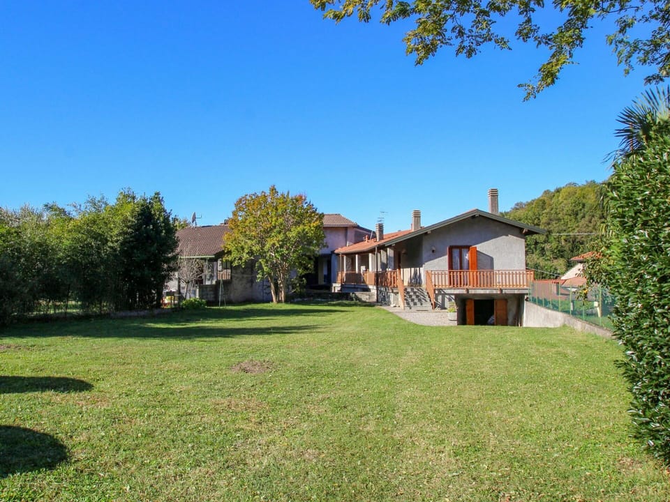 Property, House, Home, Real Estate, Estate, Building, Land Lot, Farmhouse, Grass, Sky