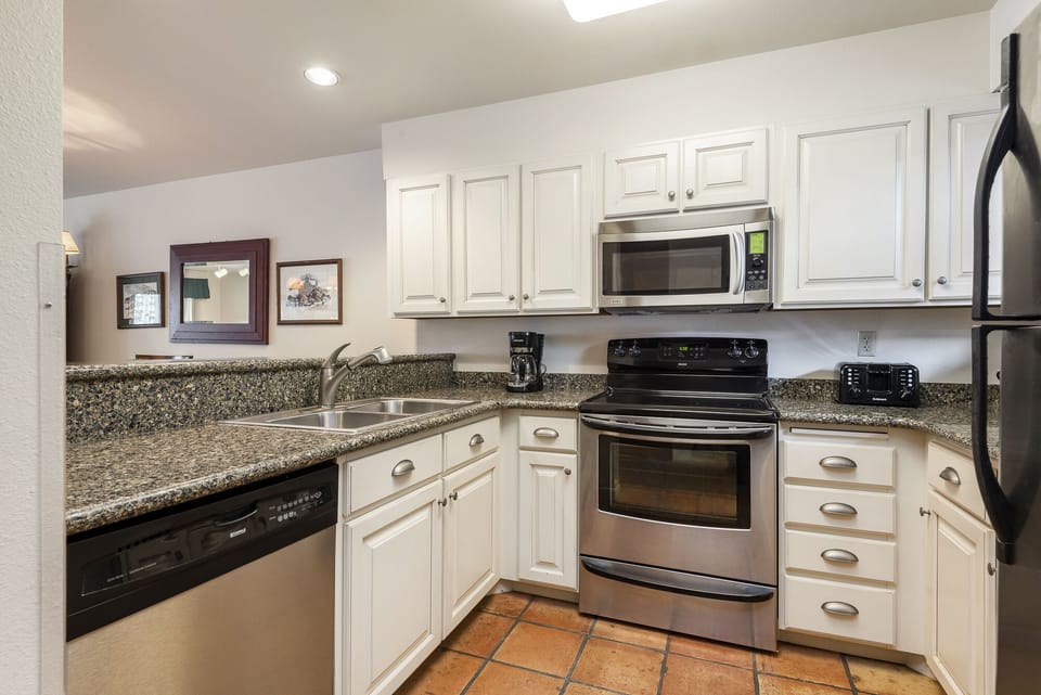 Fully equipped kitchen