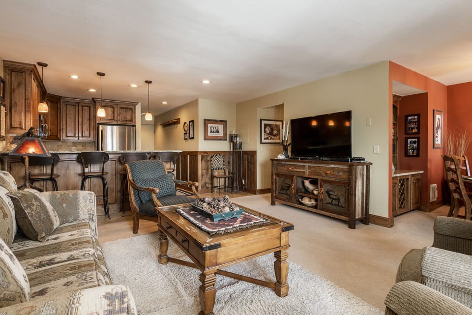 Living room features a flat screen TV