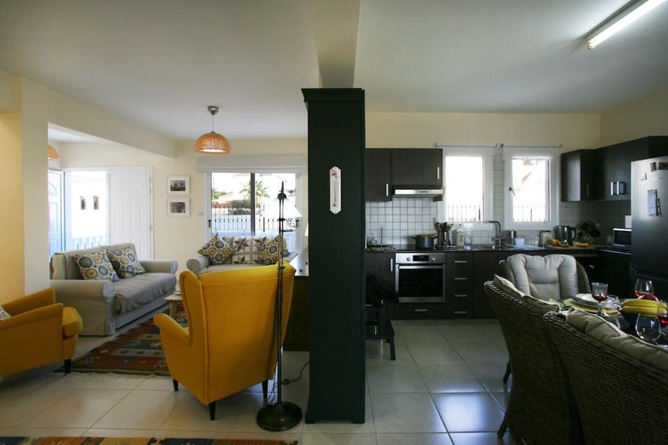 Sitting area on the left, kitchen on the right