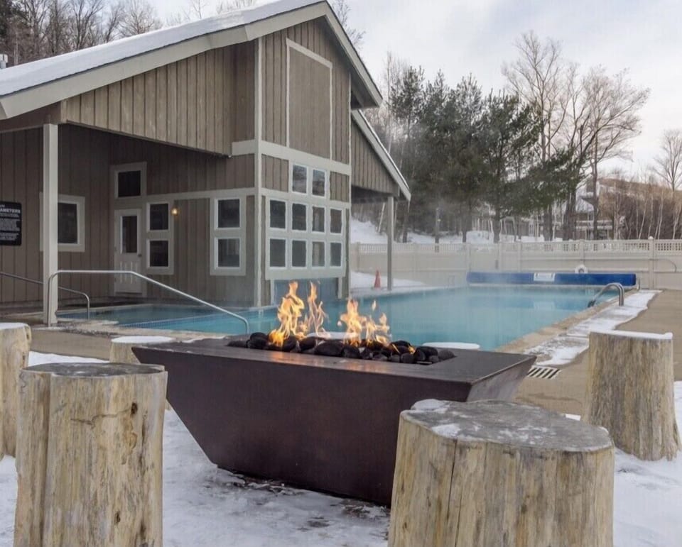 Locke Hot Tub & Pool