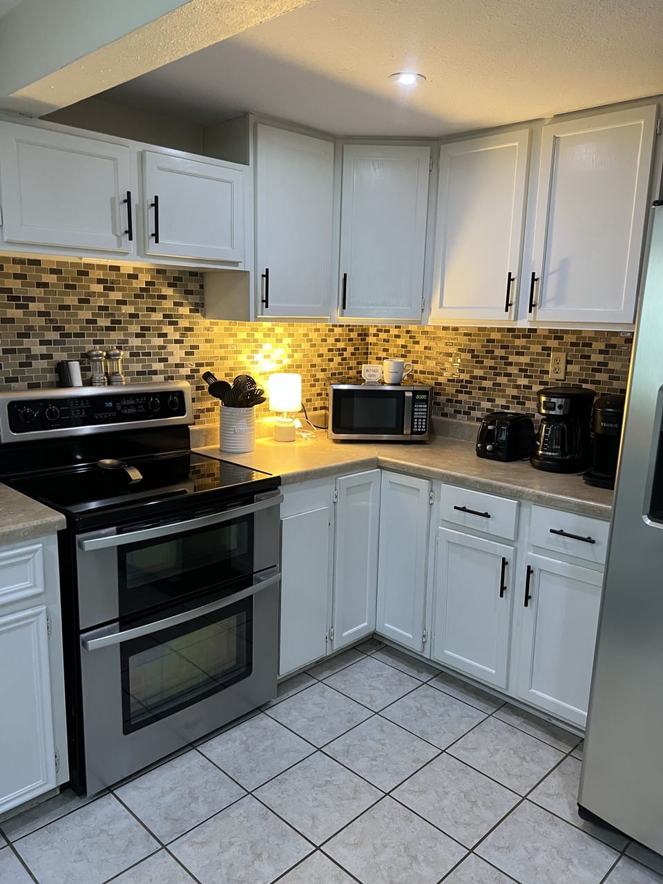 Double oven - microwave - coffee pot drip and keurig - toaster