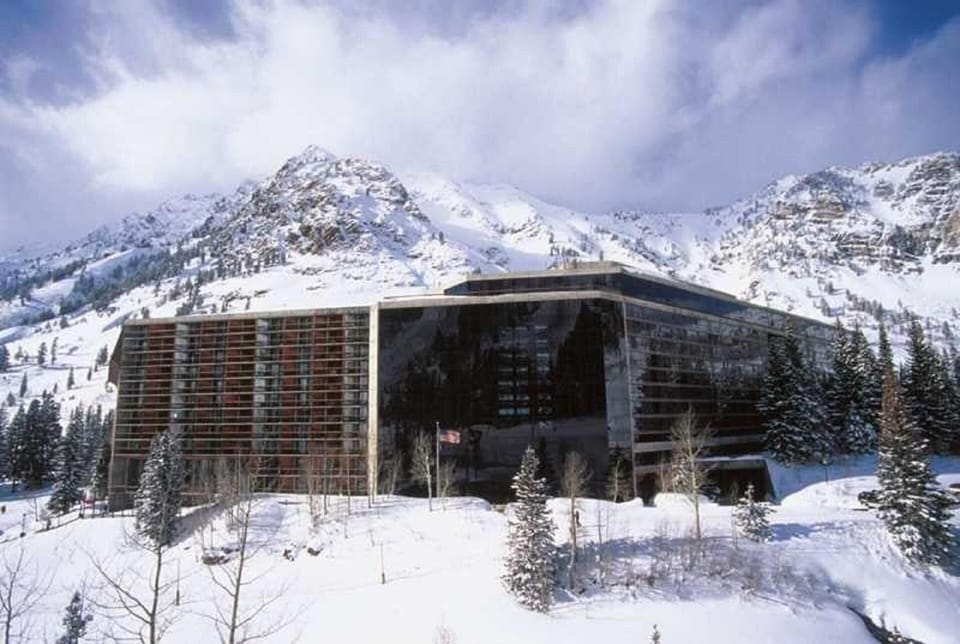 Cliff Club