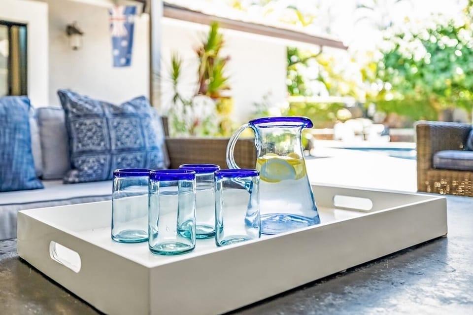 Refresh with some lemon water or whip up your favorite island cocktail on the lanai.