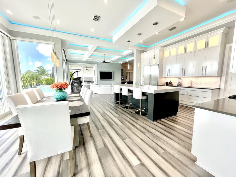 Kitchen/Dining area 