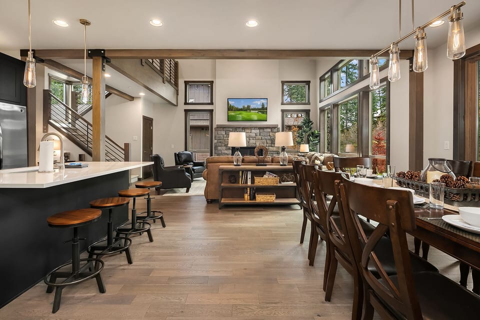 Uncork and Unwind: - Open concept great room that's ideal for entertaining.