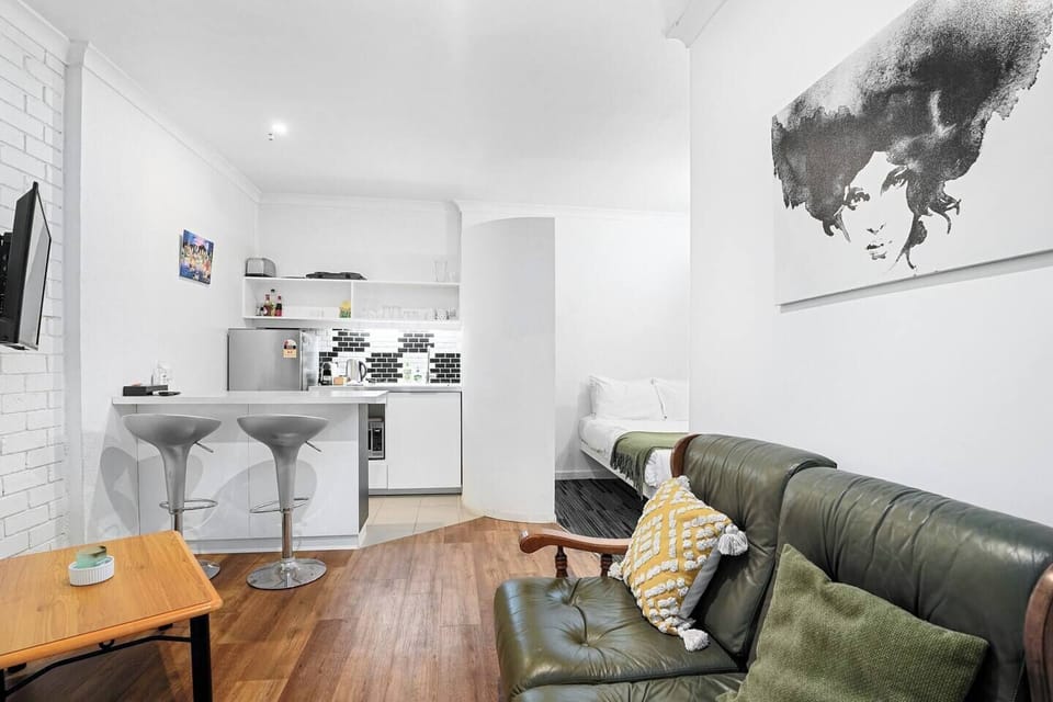 Full view studio