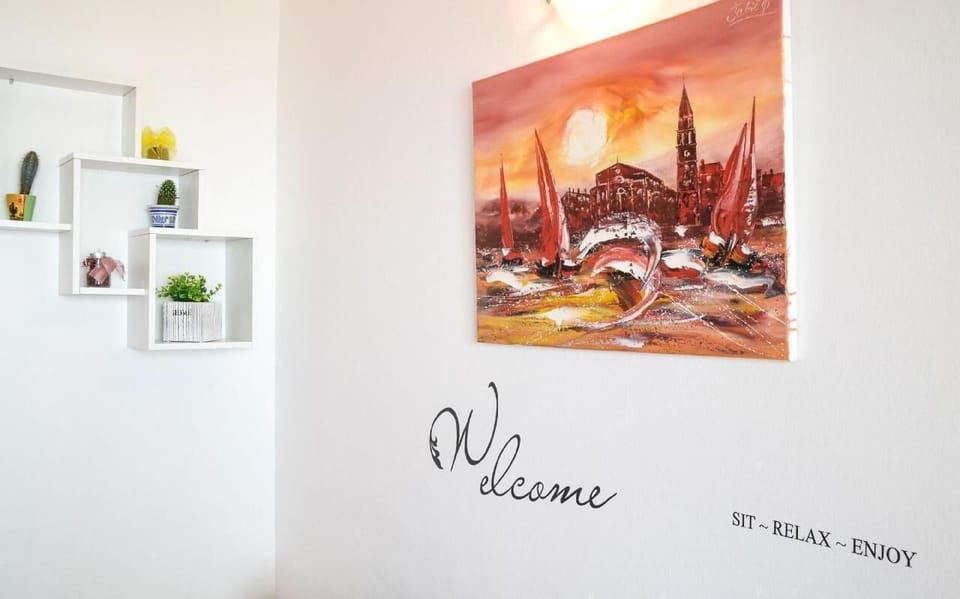 The decoration for a warm welcome