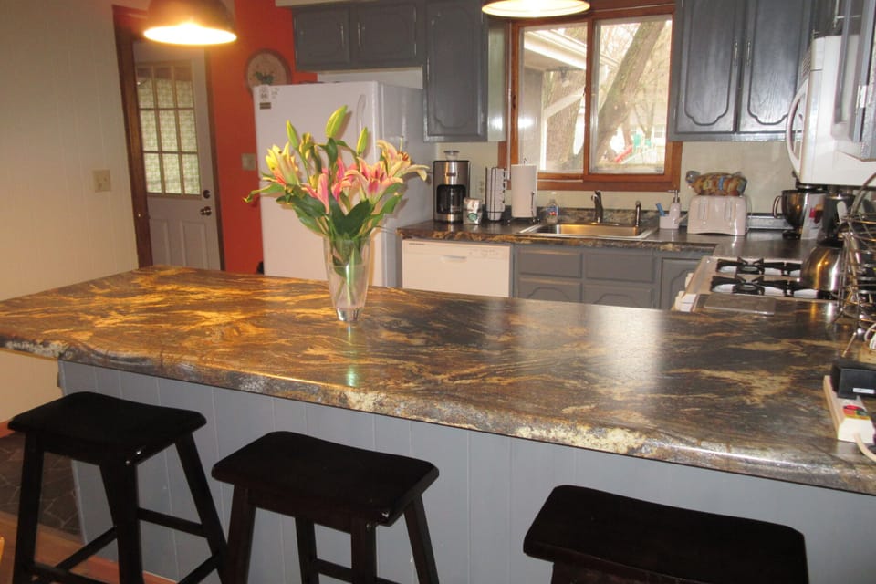 Kitchen island 8x12'