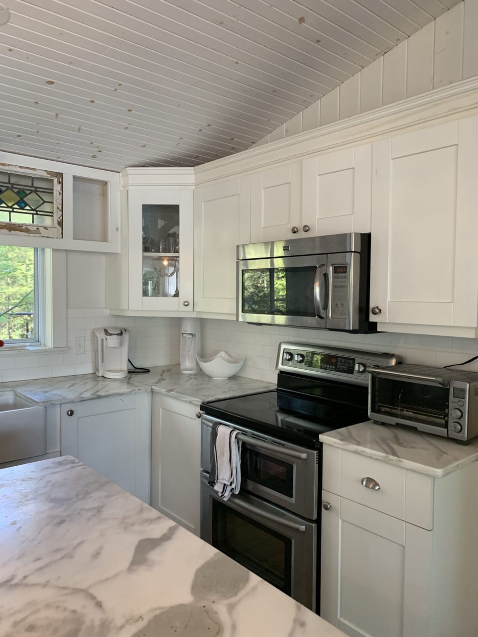 Partial kitchen photo