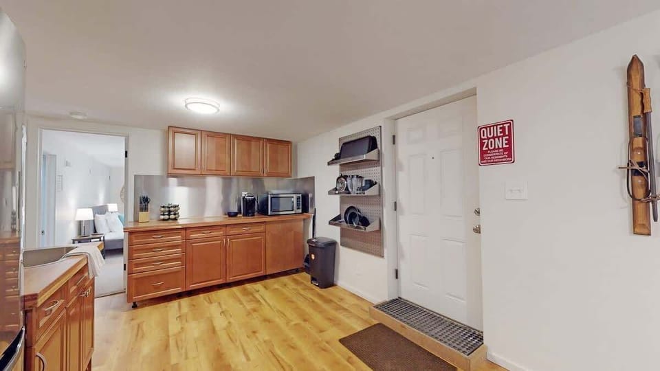 Ski theme kitchen