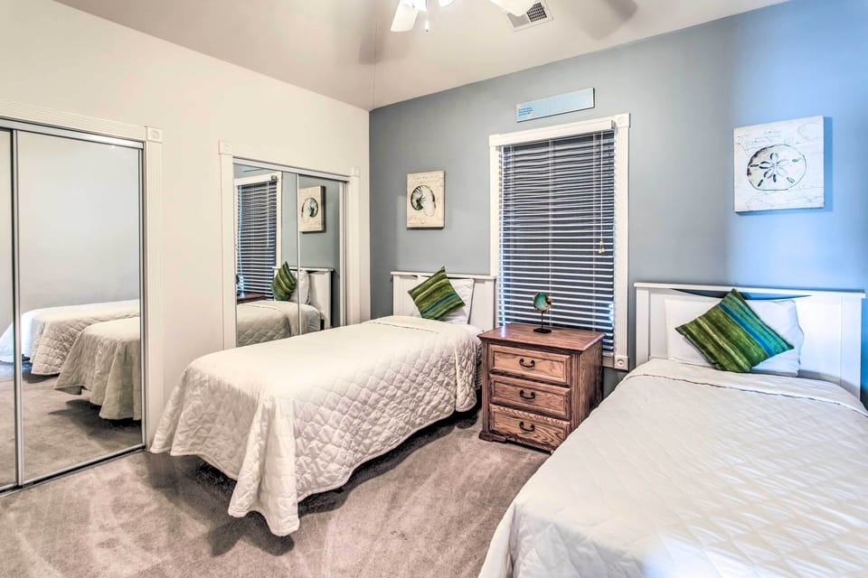 Bedroom 2 | Closet Space