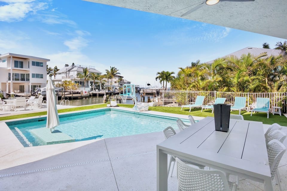 Poolside Dining Area