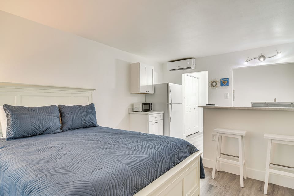 St. Pete Beach Vacation Rental | Studio | 1BA | 610 Sq Ft