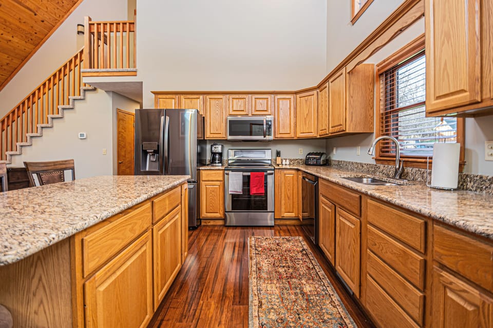 Full Kitchen
