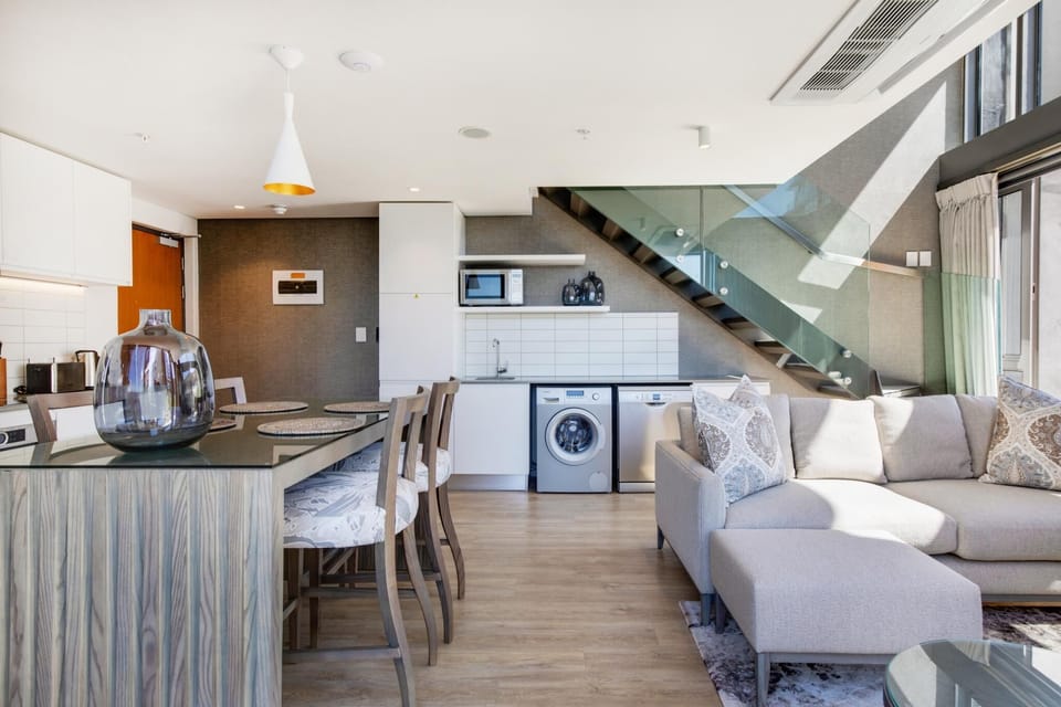 Luxury De Waterkant Loft Retreat 1