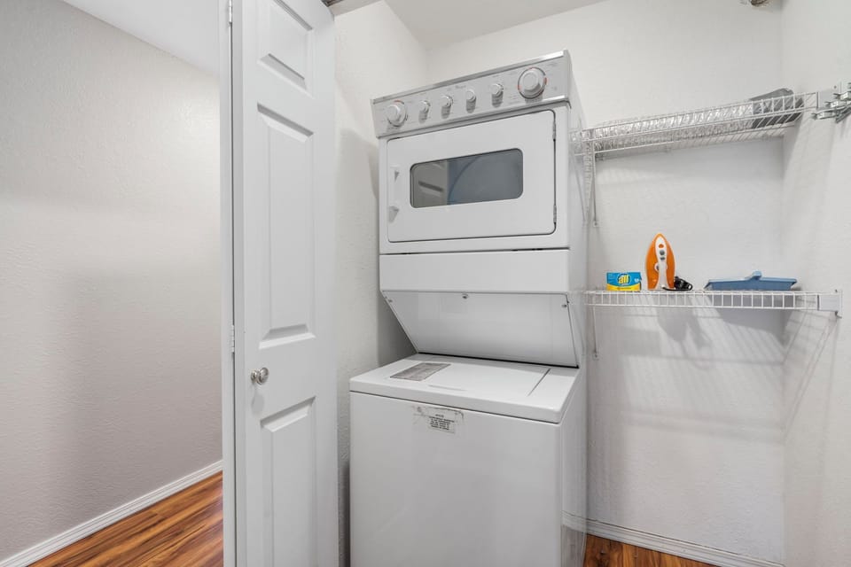 In Unit Washer and Dryer