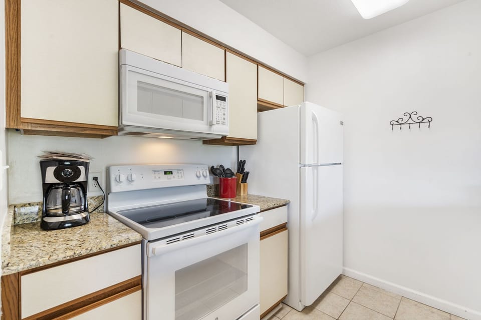 Full Kitchen