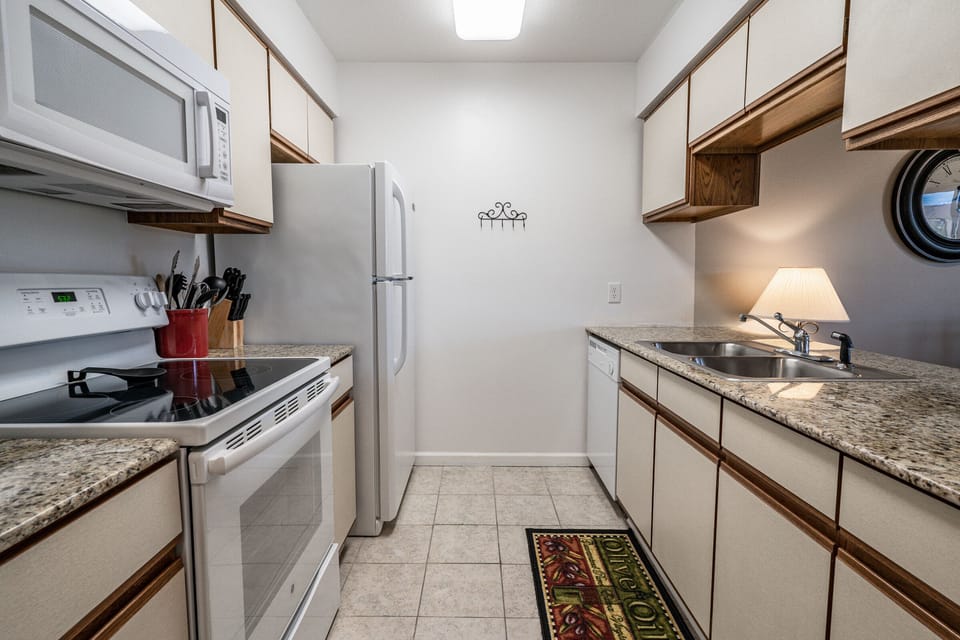 Full Kitchen
