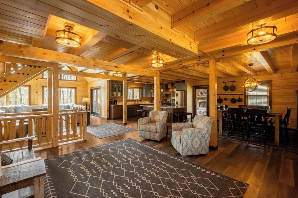 Entry/Parlor Seating Space