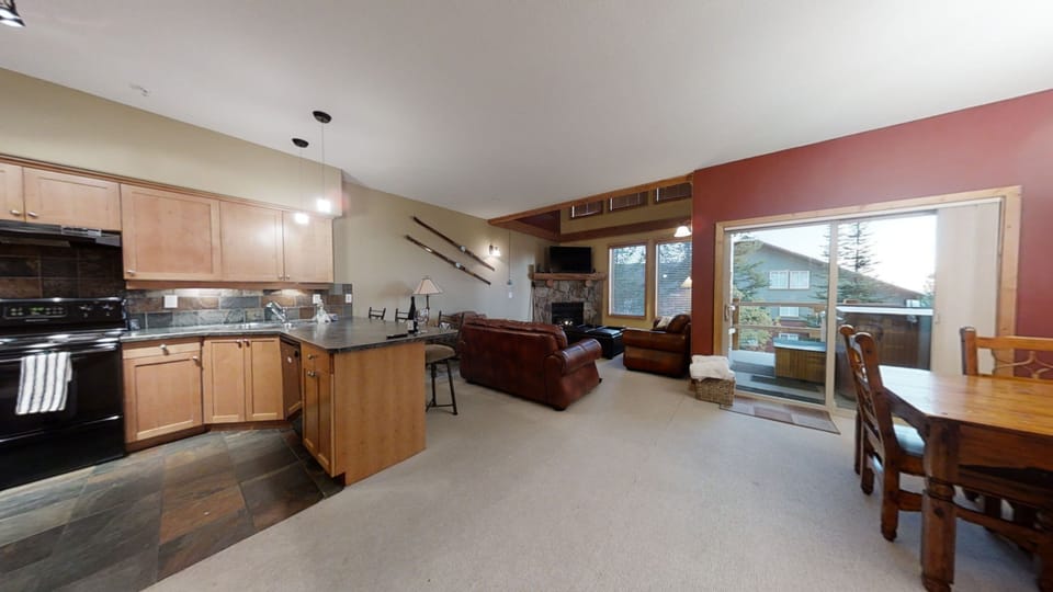 Large living room and open concept perfect for entertaining