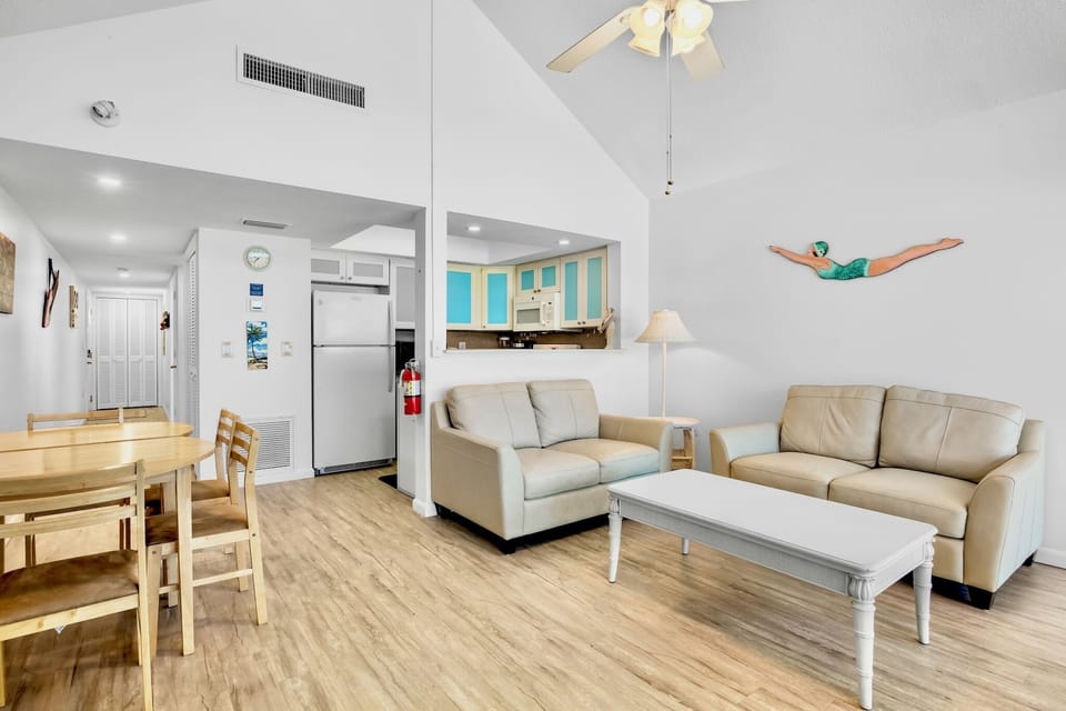 Living Area, Dining Area