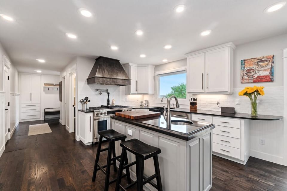 Primary Kitchen with Island (main floor)