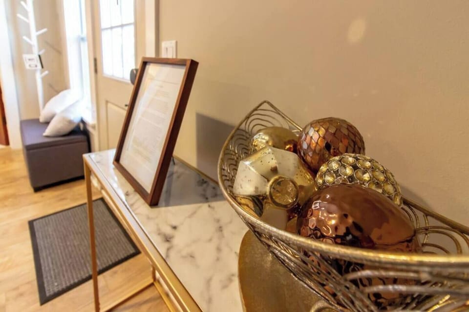 Beautifully decorated corners and a little information on the History of Kurik House which you wouldn't want to miss